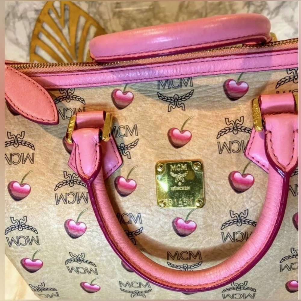 MCM Boston Bag With 2 COA'S, Dustbag & Matching Card Case Wallet... VERY RARE!!! - Picture 5 of 16